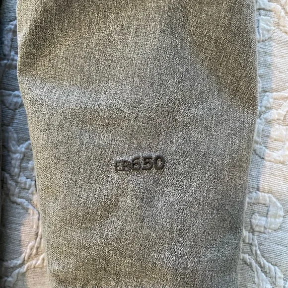 Large Eddie Bauer Grey Winter Coat - Picture 6 of 10